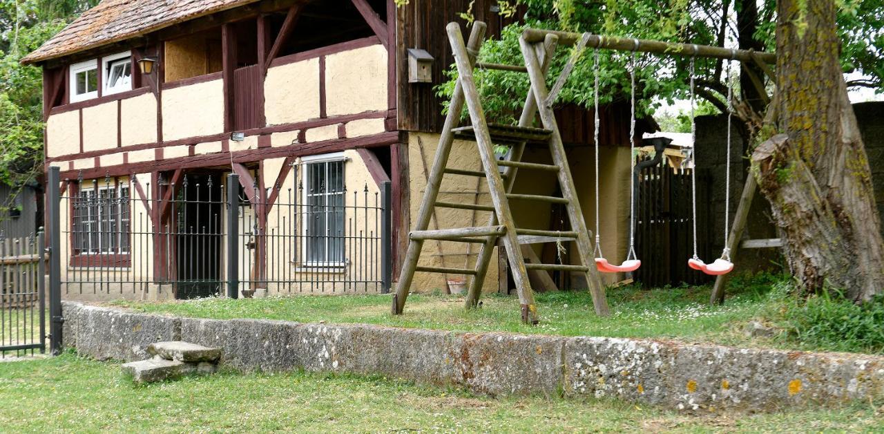 Hotel Schwarzes Ross Steinsfeld Zewnętrze zdjęcie