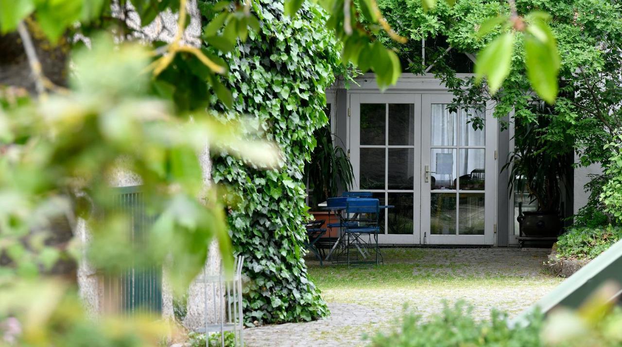 Hotel Schwarzes Ross Steinsfeld Zewnętrze zdjęcie
