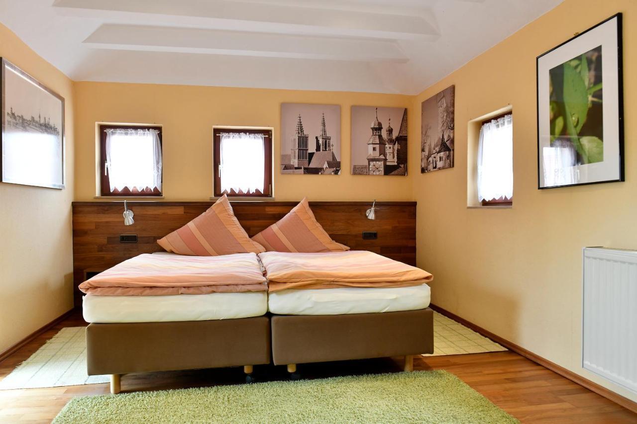 Hotel Schwarzes Ross Steinsfeld Pokój zdjęcie