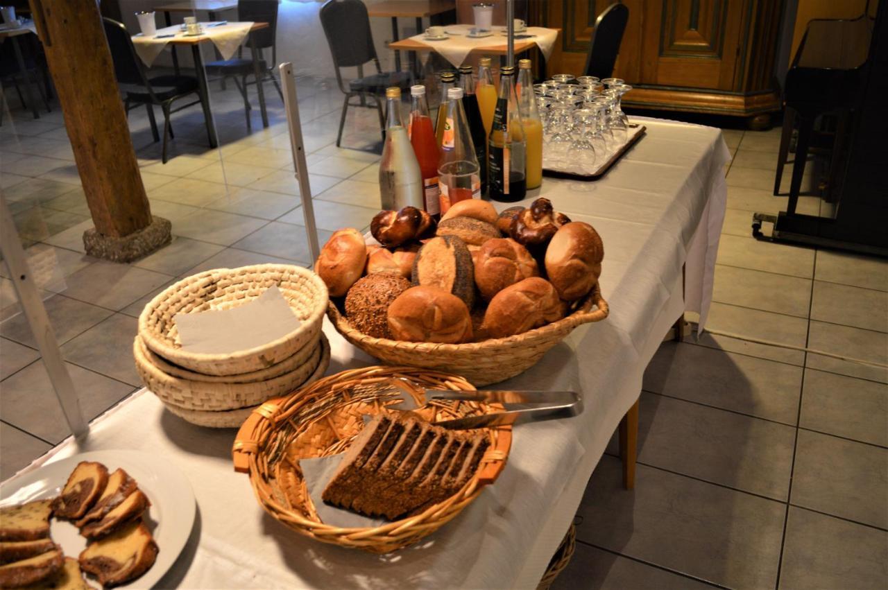 Hotel Schwarzes Ross Steinsfeld Zewnętrze zdjęcie